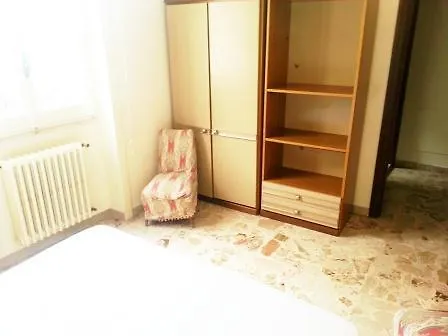 Apartment Lungomare Galileo Galilei