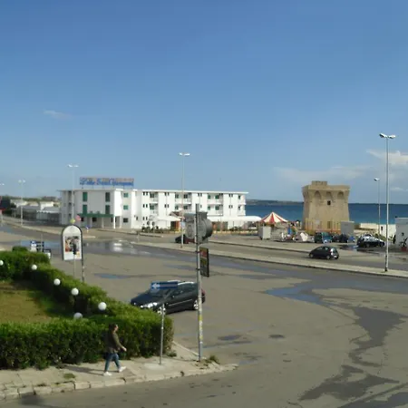 Apartment Lungomare Galileo Galilei